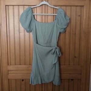 Trixxi Green Puff Sleeve Mini Dress